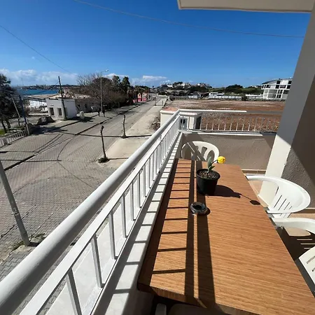 Appart hôtel 50 Meters To Beach, Sea View 3*