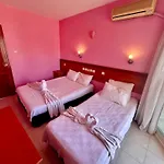 HOLIDAY APART DiDiM ALTINKUM 3*