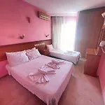 Aparthotel HOLIDAY APART DiDiM ALTINKUM