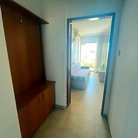 Altinkum 公寓式酒店