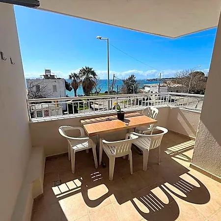 Altinkum 公寓式酒店