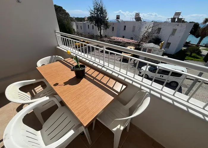 Lejlighedshotel 50 Meters To Beach, Sea View