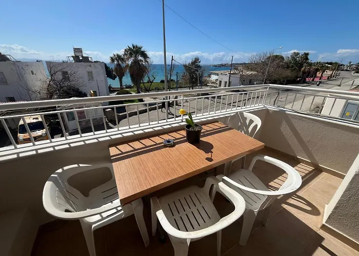 Lejlighedshotel 50 Meters To Beach, Sea View 3*